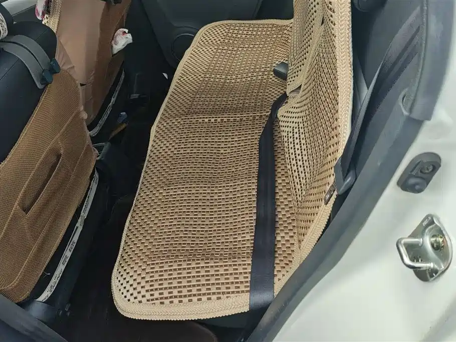Suzuki Swift 2015 — фото 11