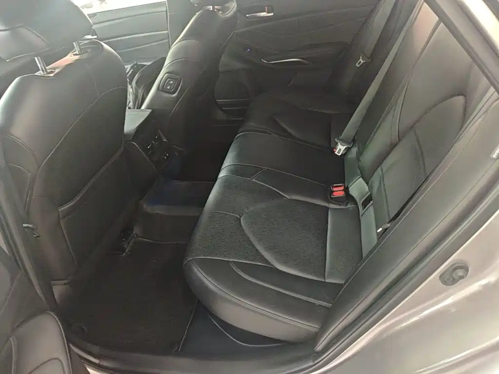 Toyota Avalon 2020 — фото 17