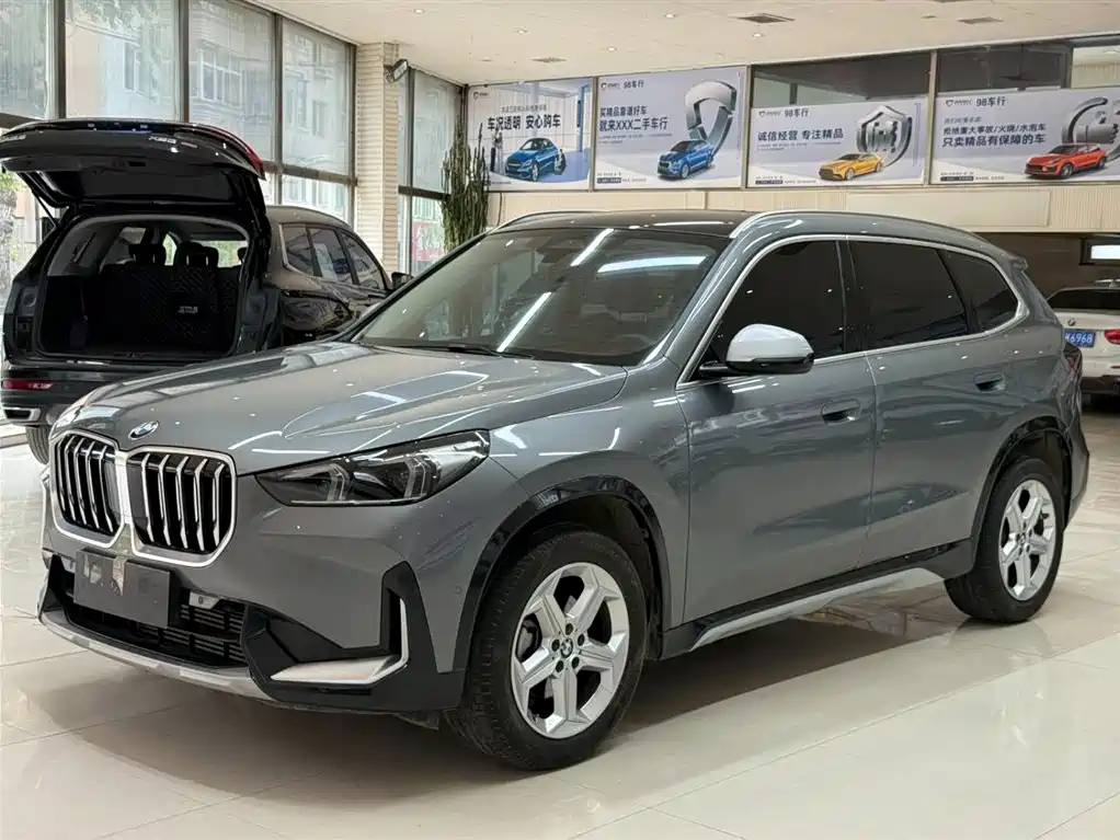 BMW X1 2024 — фото 1