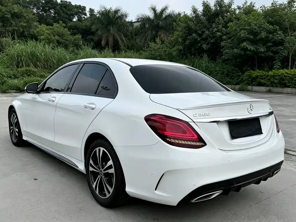 Mercedes-Benz C-Class 2019 — фото 12