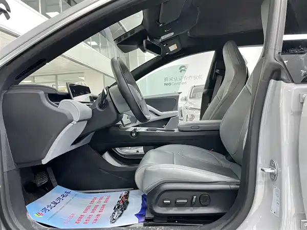 NIO ET5T 2024