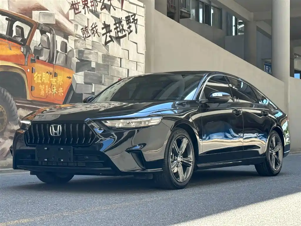 Honda Inspire 2025 — фото 1