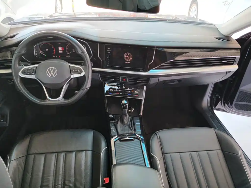 Volkswagen Passat 2021 — фото 10