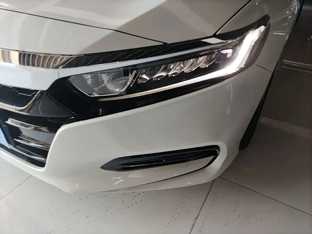 Honda Accord 2021 — фото 24
