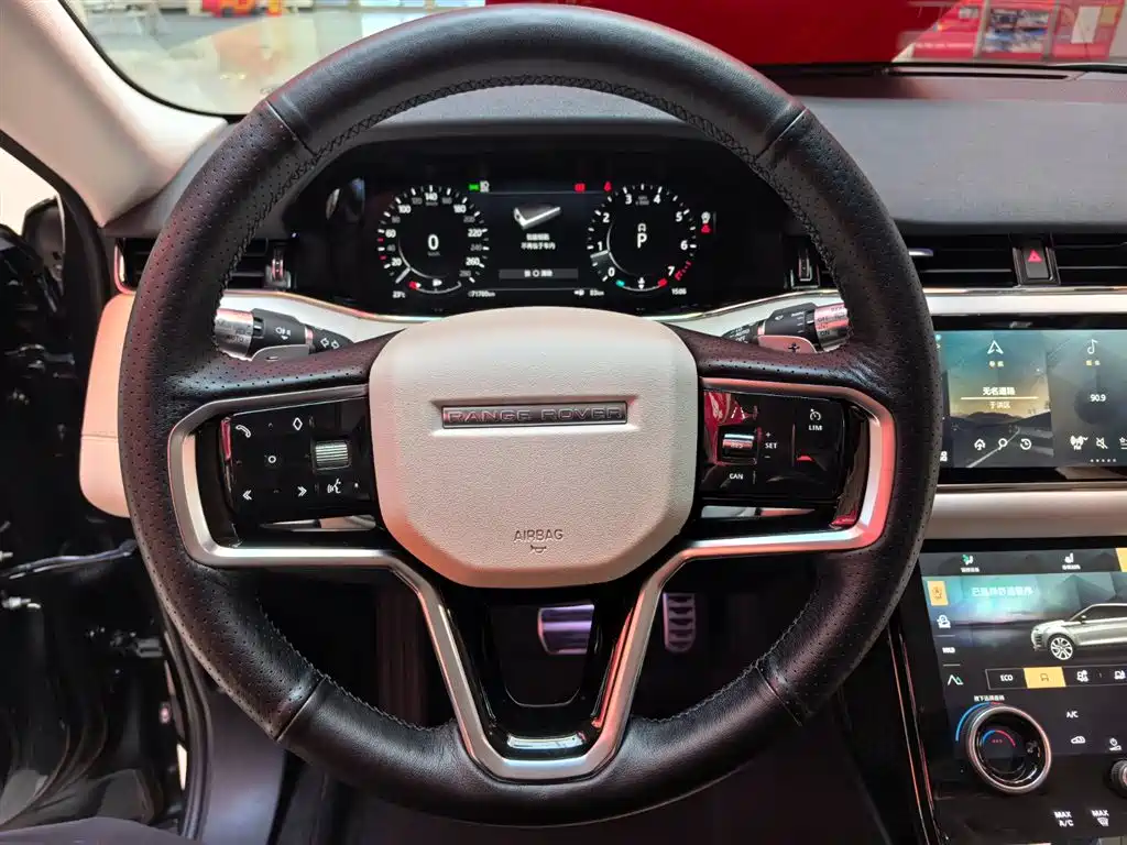 Land Rover Evoque 2021 — фото 13