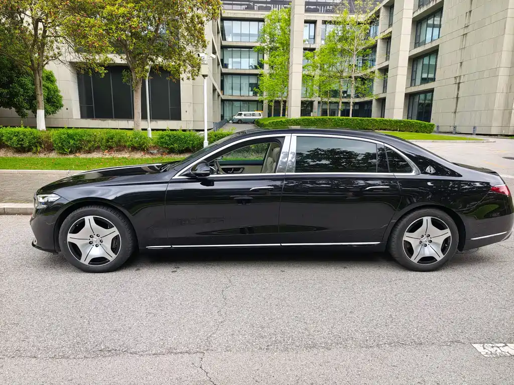 Mercedes-Benz S-Class 2025 — фото 2
