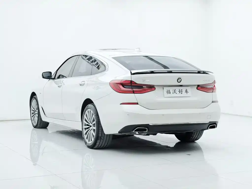 BMW 6 Series GT 2018 — фото 32