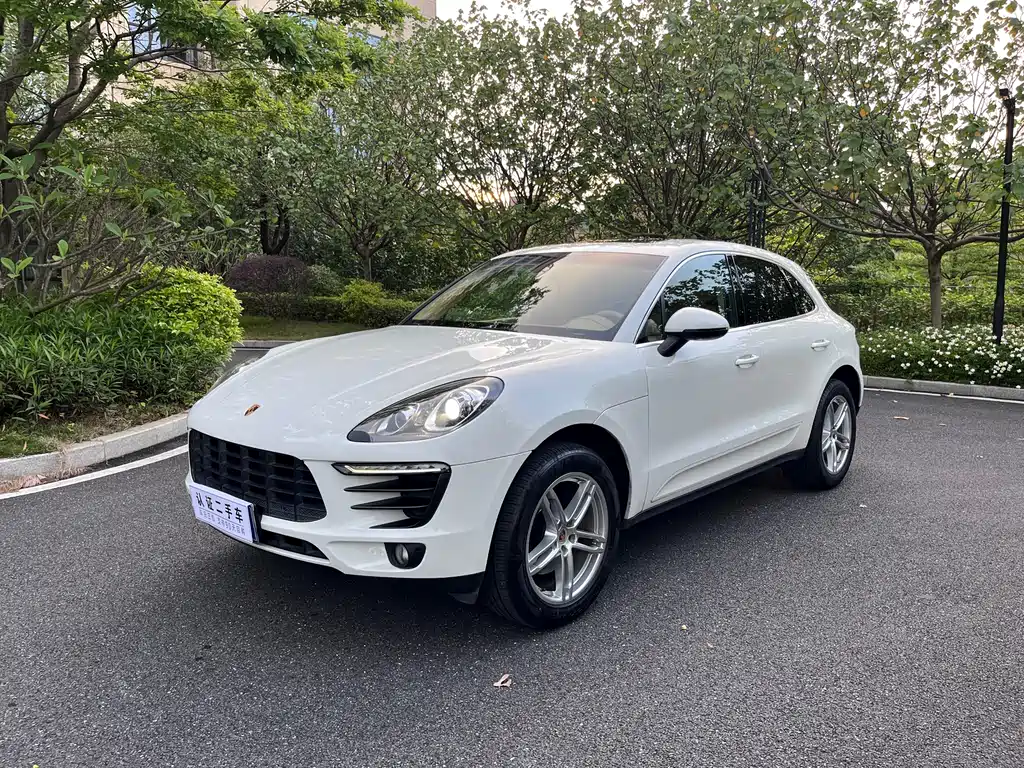 Porsche Macan 2015 — фото 1