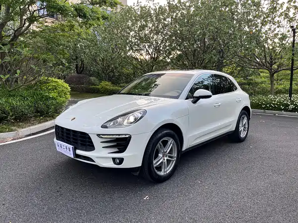 Porsche Macan 2016