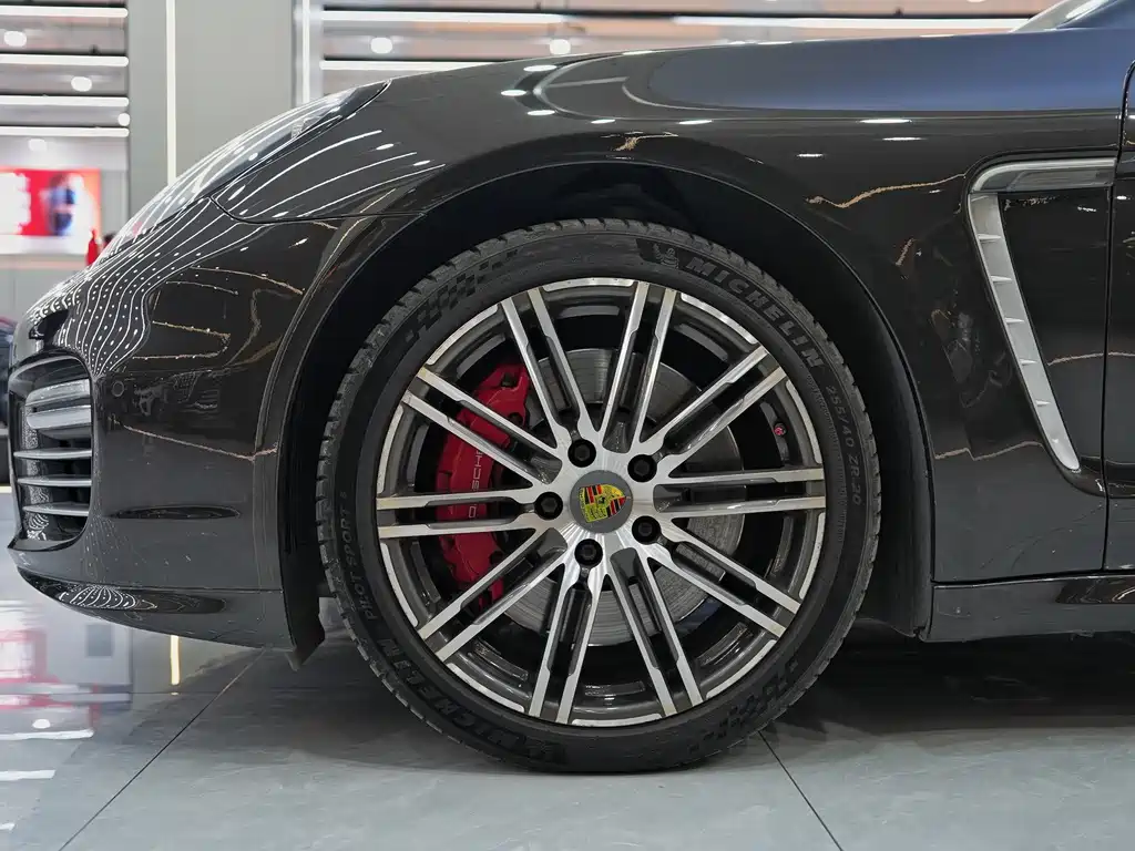 Porsche Panamera 2016 — фото 11