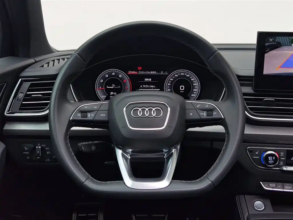Audi Q5L 2025 — фото 14