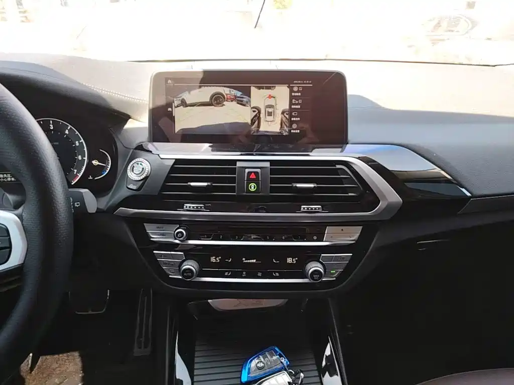 BMW X3 2018 — фото 13
