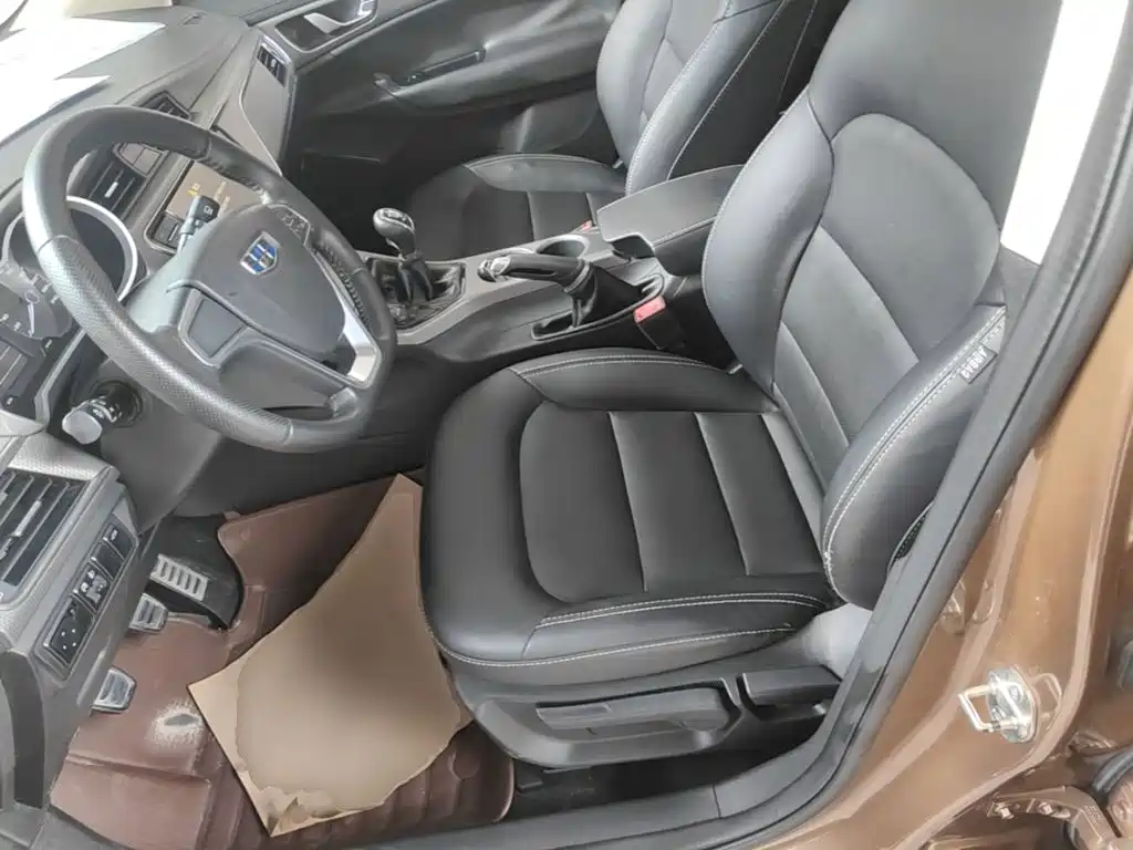 Geely Emgrand GS 2016 — фото 15