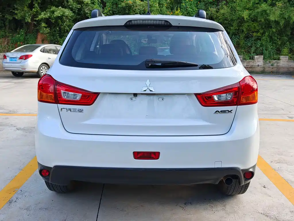Mitsubishi Jinxuan ASX 2015 — фото 6