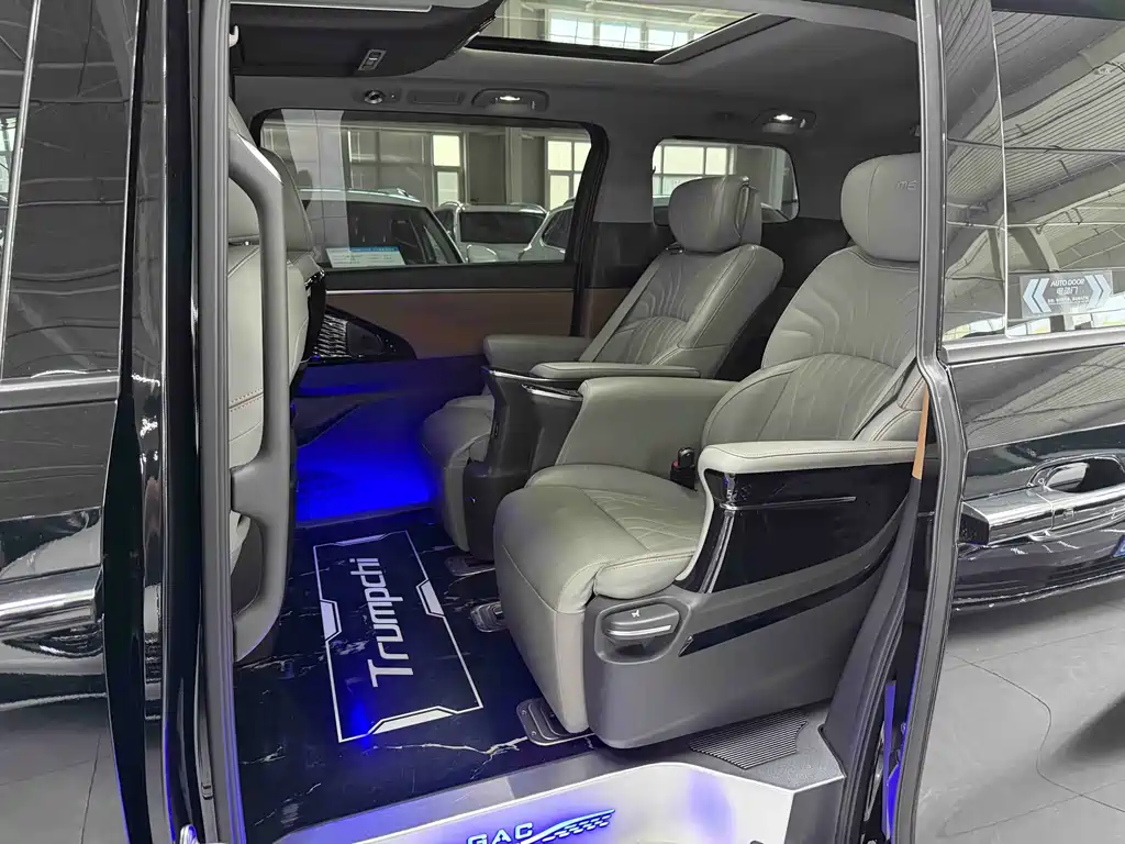 GAC Motor Trumpchi M8 2023 — фото 15