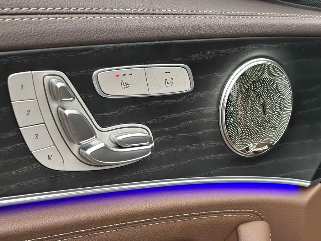 Mercedes-Benz E-Class 2023 — фото 14