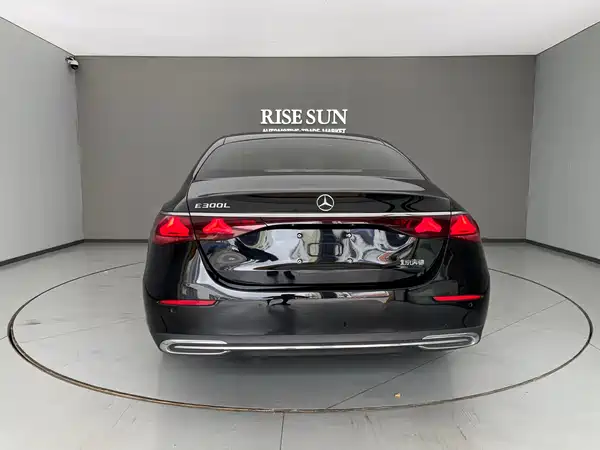 Mercedes-Benz E-Class 2025
