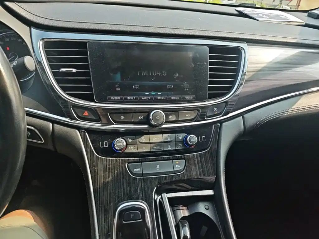 Buick LaCrosse 2018 — фото 13