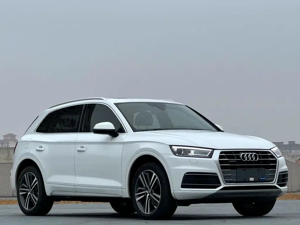 Audi Q5L 2021 — фото 2
