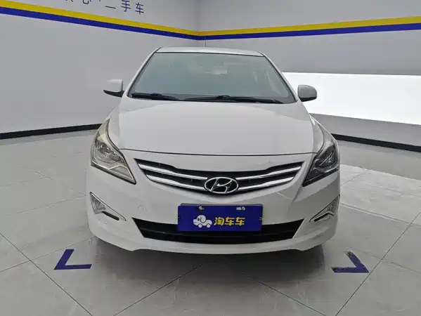 Hyundai Accent 2014
