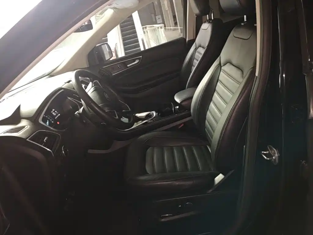 Ford Edge 2018 — фото 15