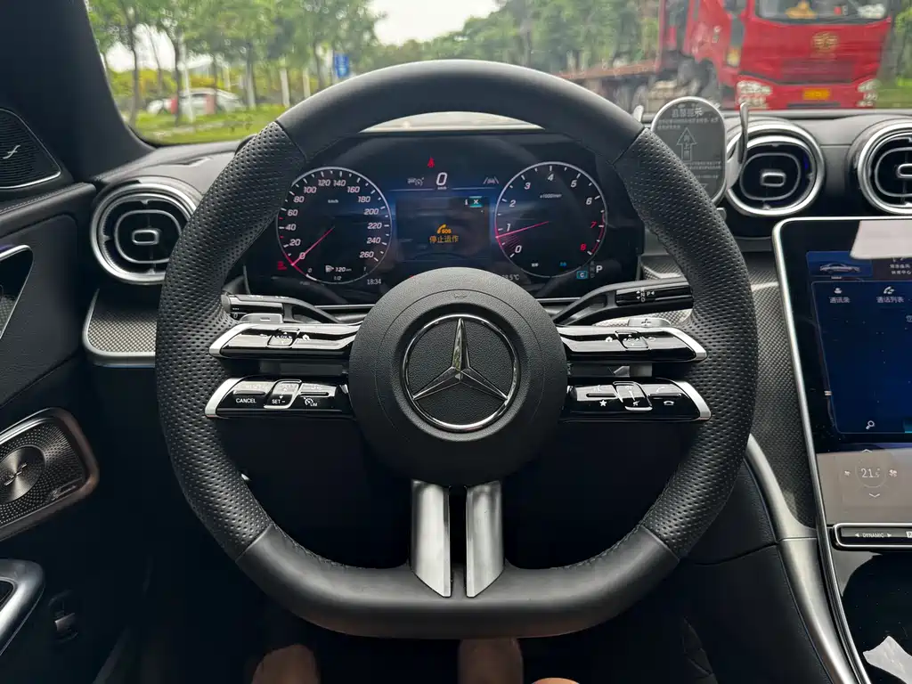 Mercedes-Benz C-Class 2025 — фото 22