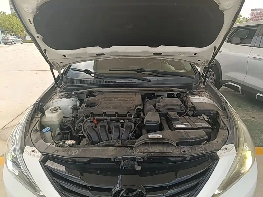 Hyundai Sonata 2015 — фото 20