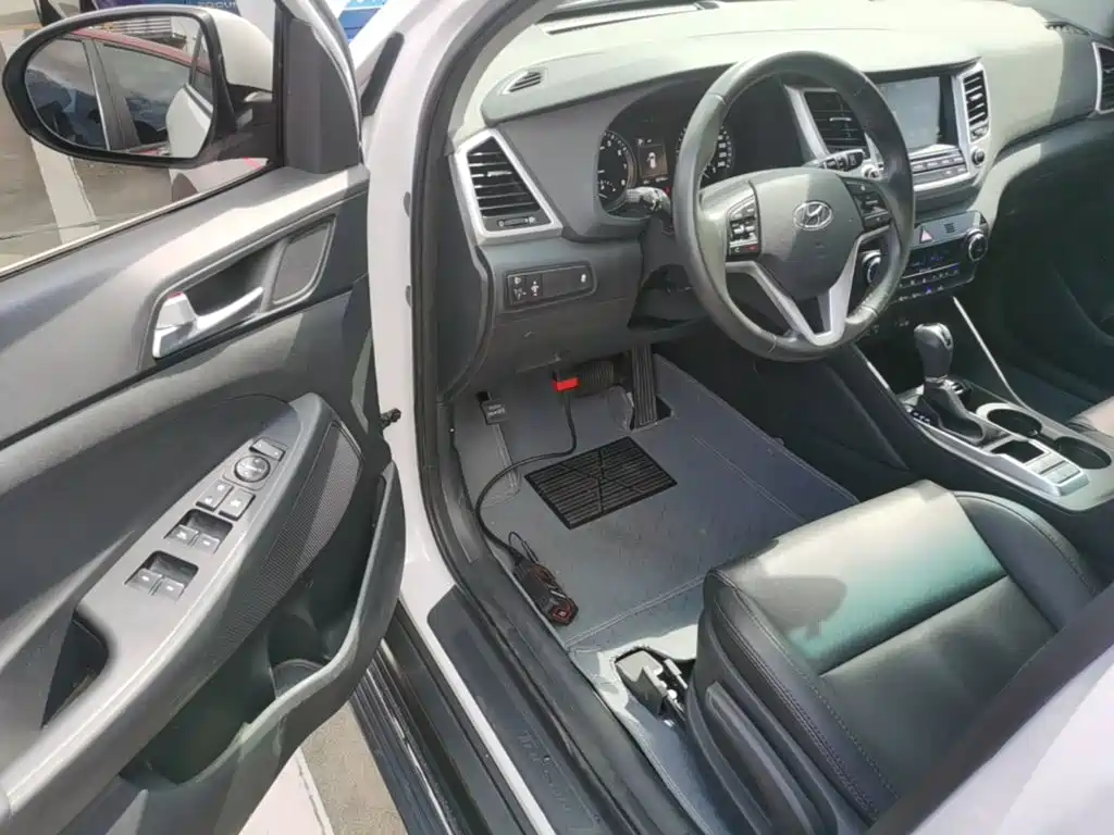 Hyundai Tucson 2016 — фото 16