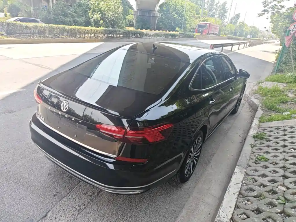 Volkswagen Passat 2019 — фото 7