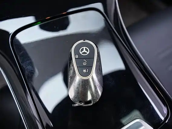 Mercedes-Benz C-Class 2022 — фото 10
