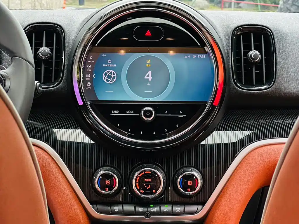 MINI Countryman 2023 — фото 15