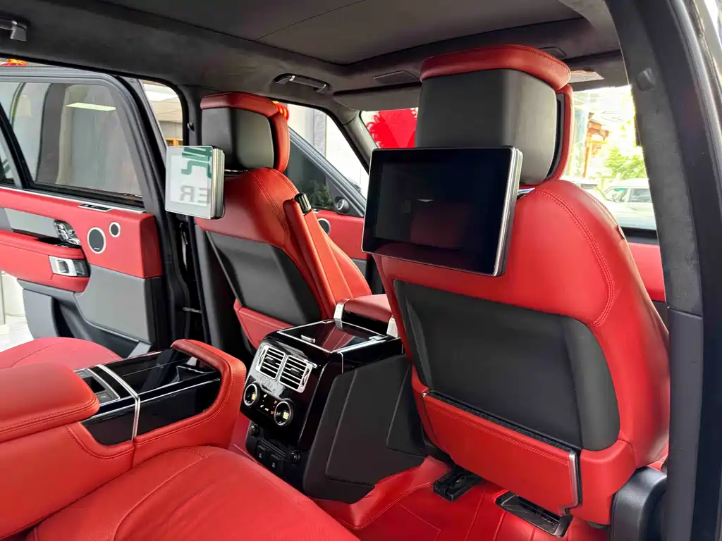 Land Rover Range Rover 2022 — фото 16