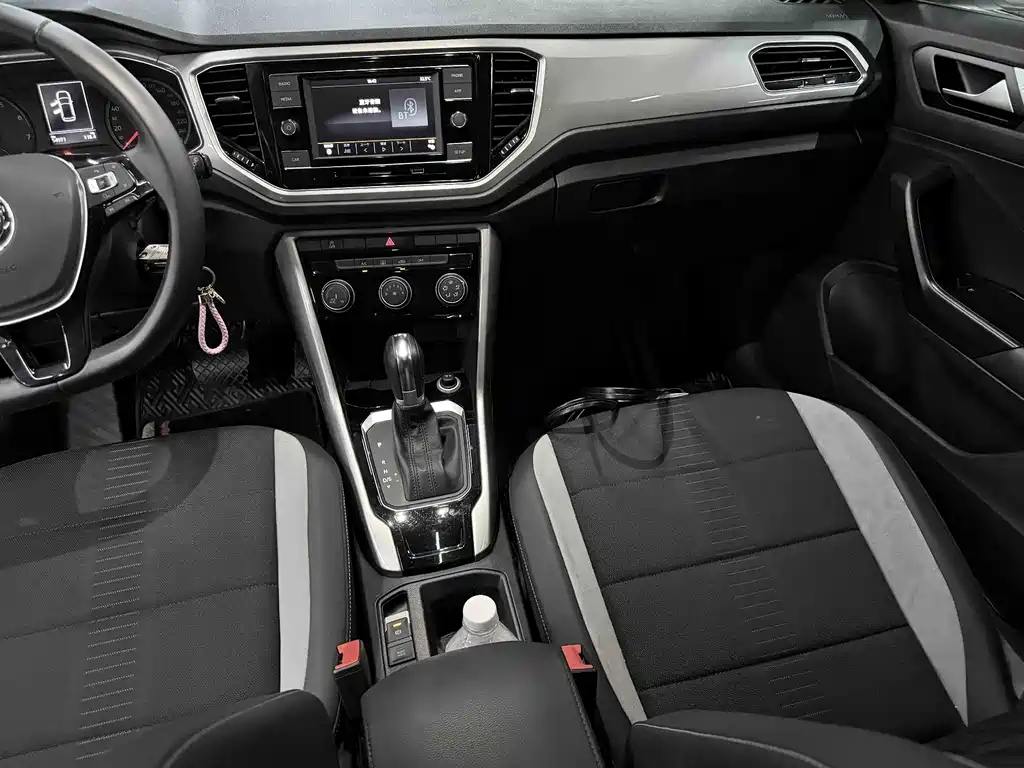 Volkswagen T-Roc 2019