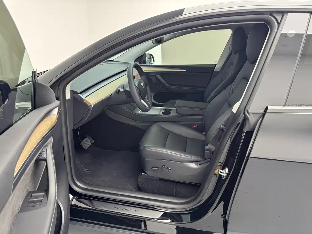 Tesla Model Y 2021 — фото 6