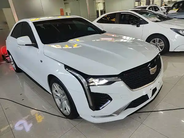 Cadillac CT4 2022