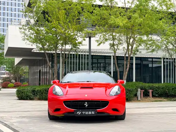 Ferrari California T 2009