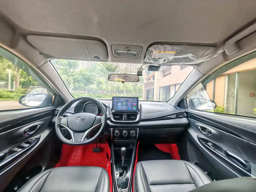 Toyota Yaris L 2021 — фото 5