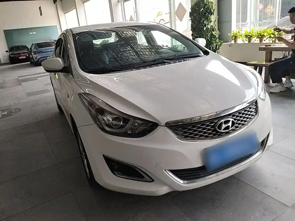 Hyundai Elantra Langdong 2017 — фото 4