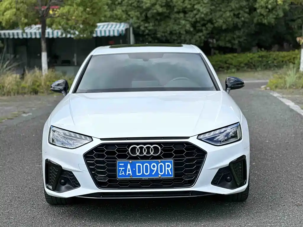 Audi A4L 2023 — фото 2