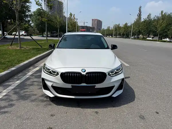 BMW 1 Series 2023