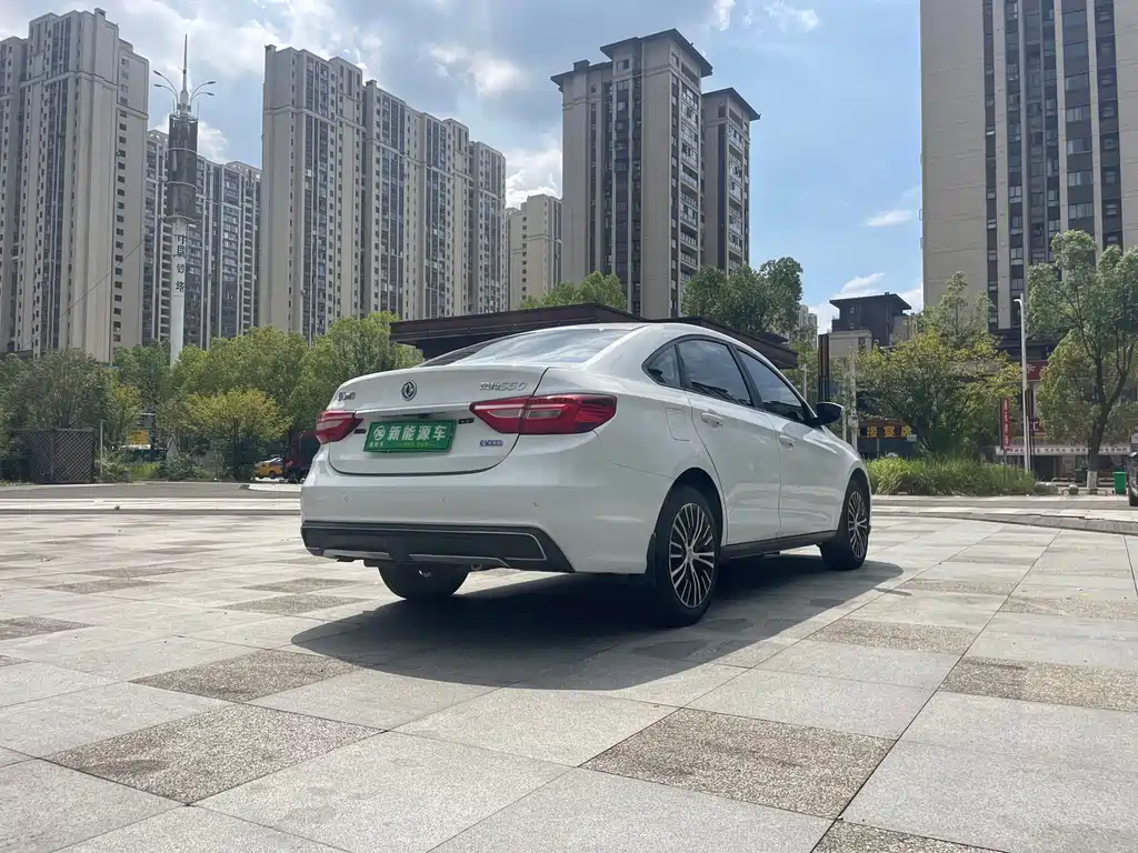 Dongfeng Fengxing S50EV 2021 — фото 12