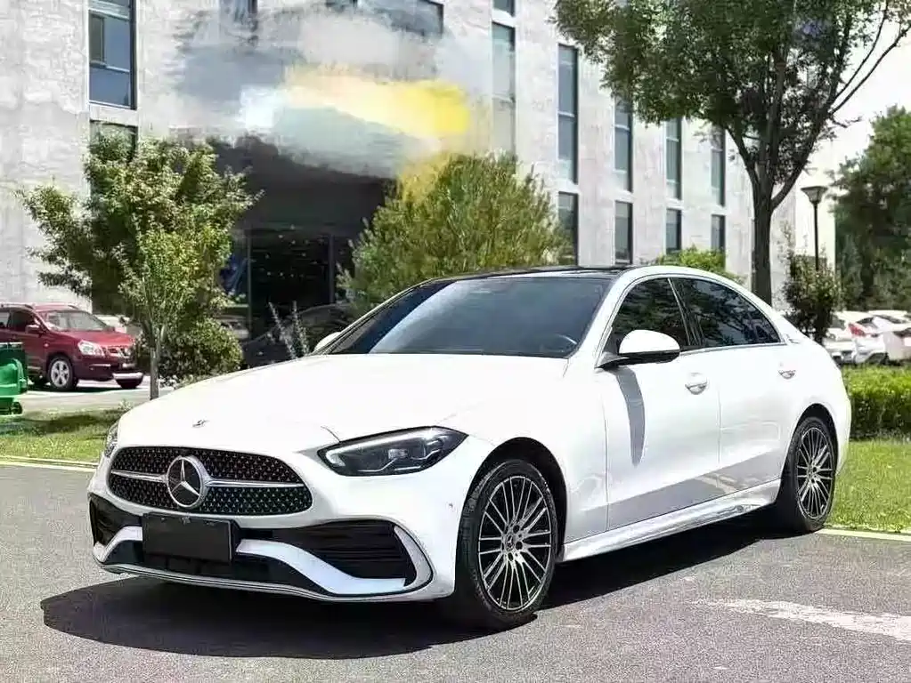 Mercedes-Benz C-Class 2023 — фото 2