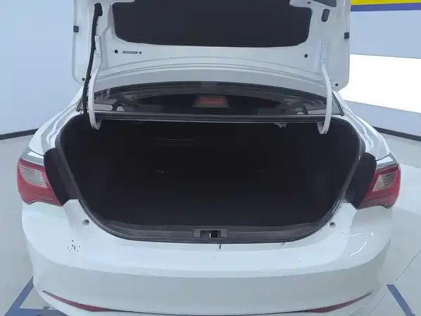 BYD F3 2021