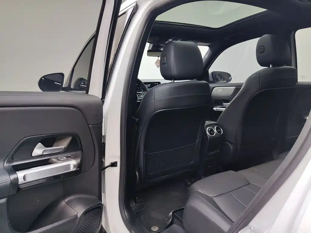 Mercedes-Benz GLB 2020 — фото 10