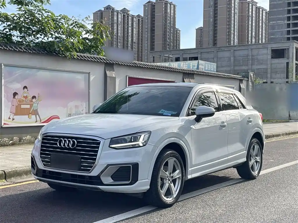 Audi Q2L 2021 — фото 2