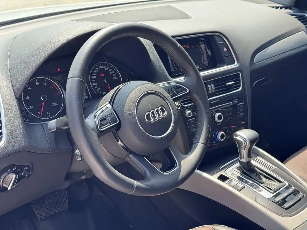 Audi Q5 2018 — фото 10