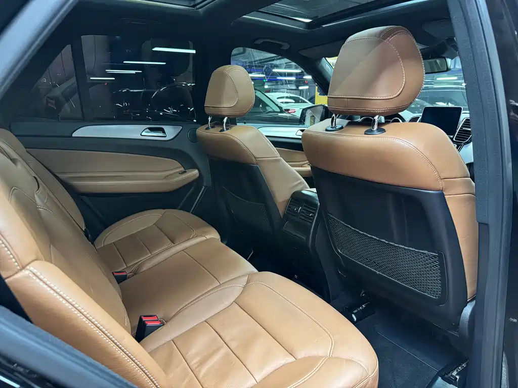 Mercedes-Benz GLE AMG 2017 — фото 35