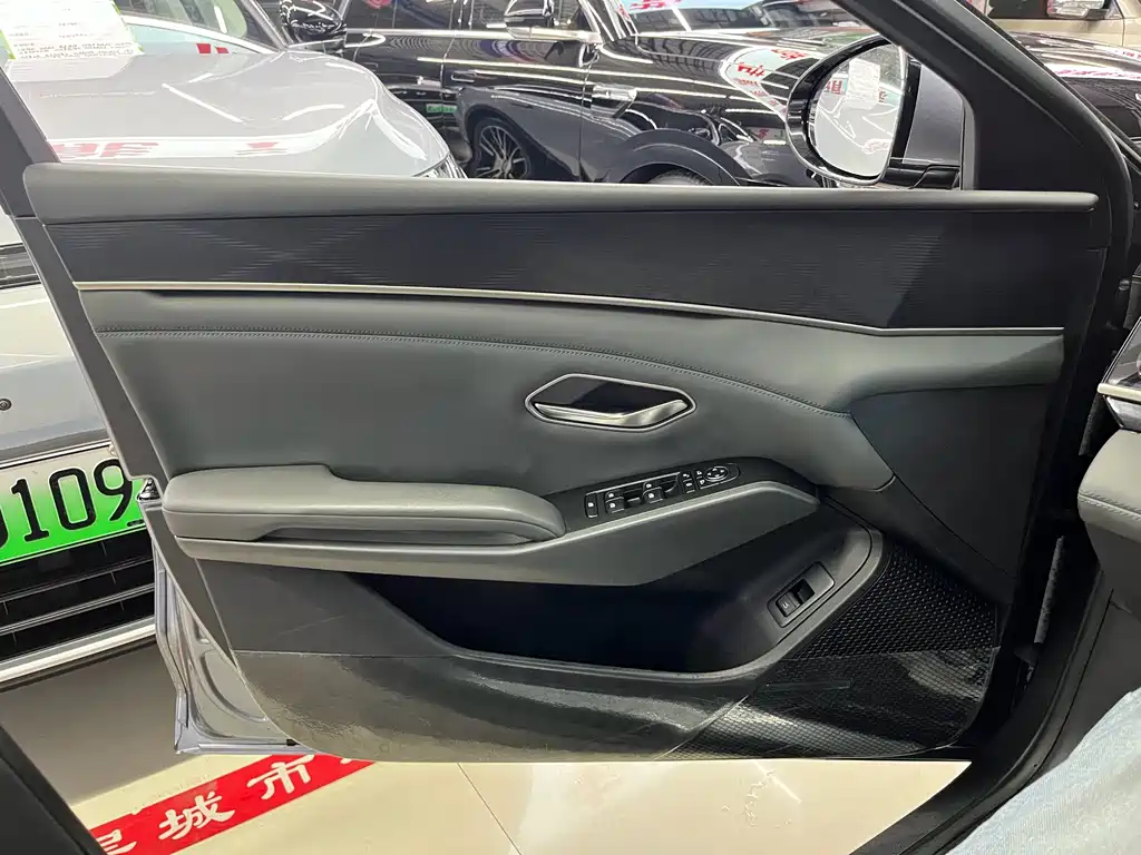BYD Qin L 2025 — фото 14