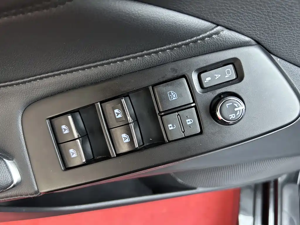 Toyota Avalon 2022 — фото 19