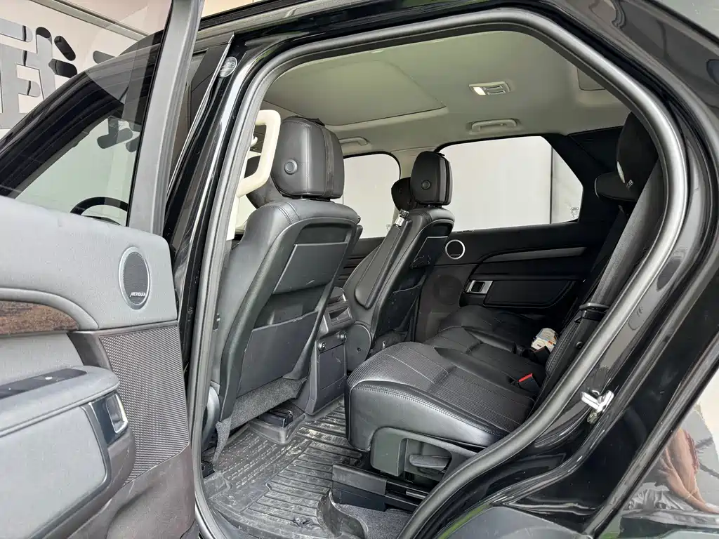 Land Rover Discovery 2018 — фото 4